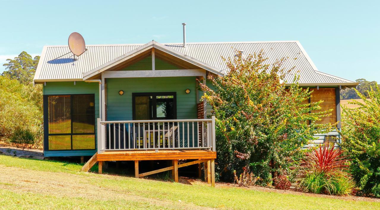 Rainbow Trail Chalets Pemberton Eksteriør billede